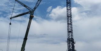 Демонтаж баштового крану краном Liebherr LTM1300